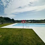 Oceana Gardens - Family Getaway Διαμέρισμα Εστεπόνα