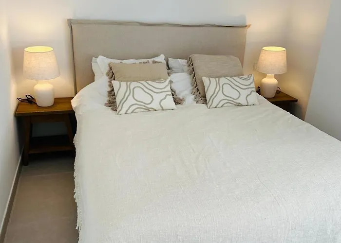 Oceana Gardens - Family Getaway * Εστεπόνα